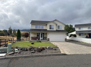 2002 Scorpio Dr, La Grande, OR 97850