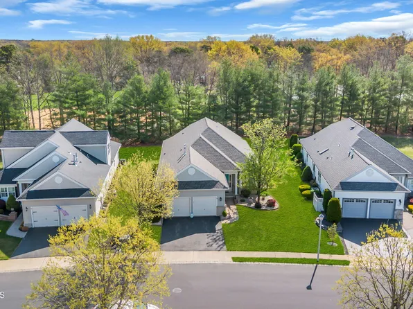 54 Eleanor Road, Manchester, NJ 08759