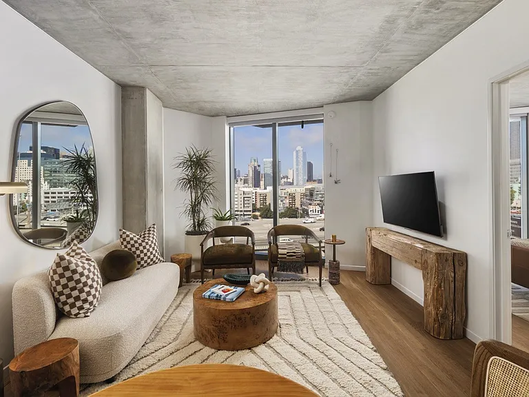 Quincy — Photo 26