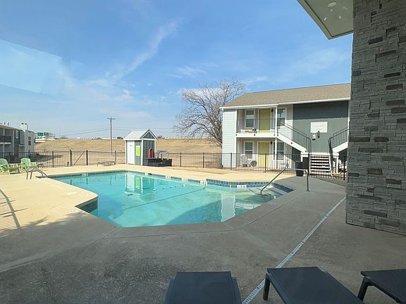 5th image of 3264 W Memorial Rd #3312-G