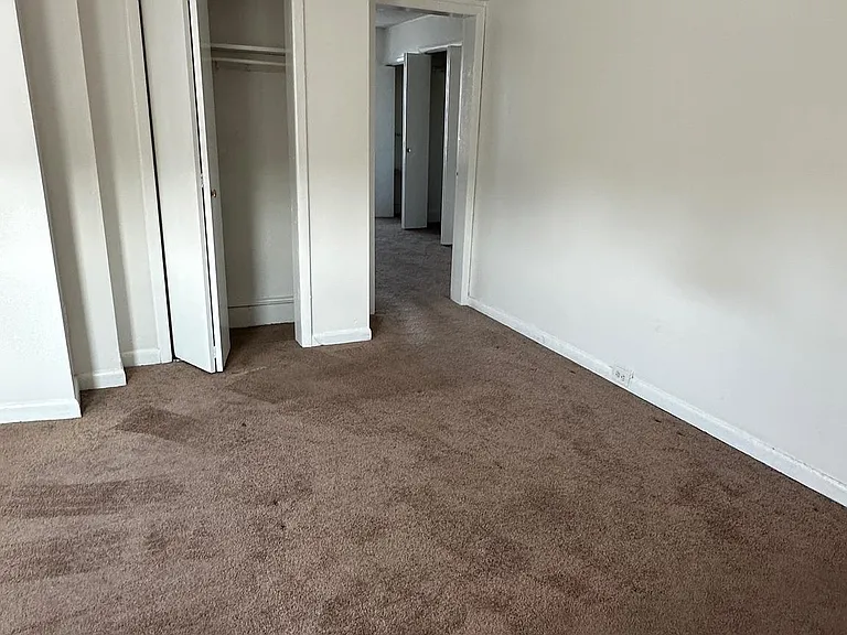 206 Saude Ave — Photo 10