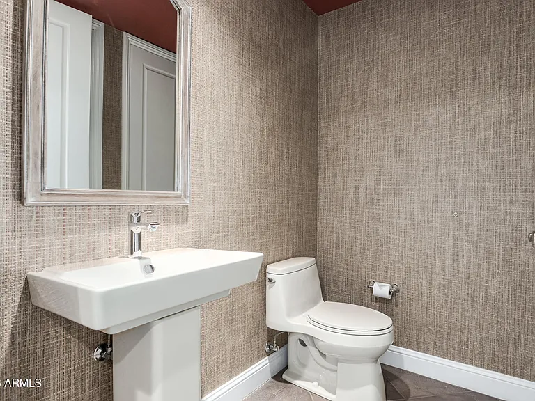 3801 N Goldwater Blvd #G201 — Photo 43