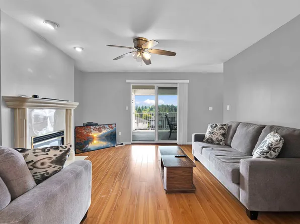 14332 68th Ave, Surrey, BC V3W 2H4