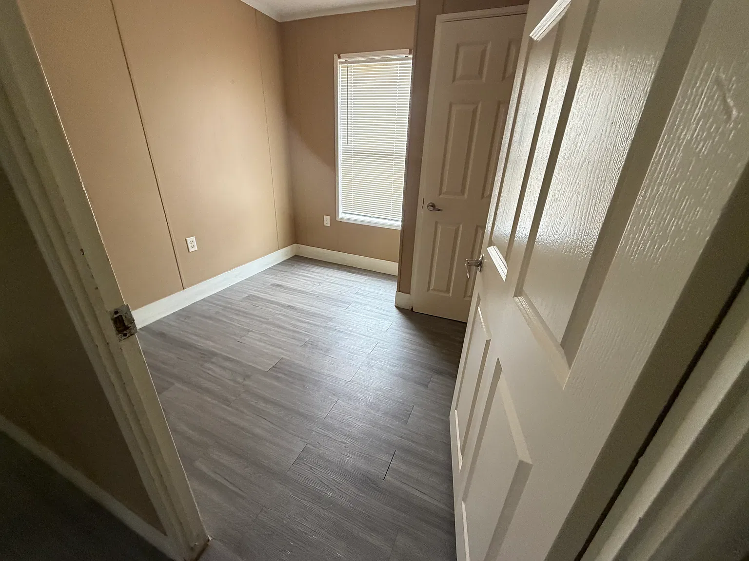 3 bed, 1152 sqft, $1,300 — Photo 4