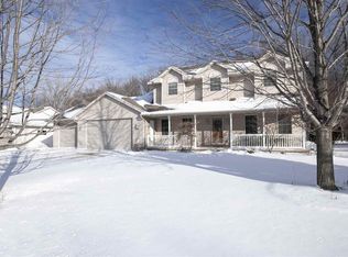 W5812 Easter Lily Dr, APPLETON, WI 54915