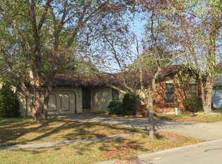 1304 Trend Dr, Morris, IL 60450