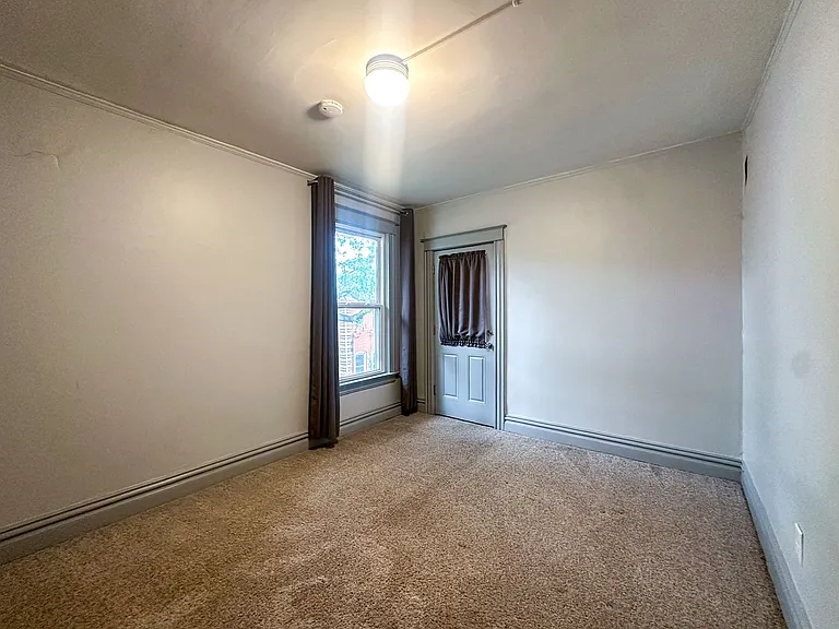 315 N Lincoln St — Photo 29
