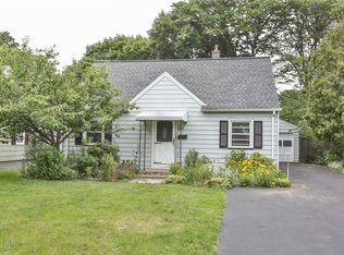 150 Greenfield Rd, Rochester, NY 14626