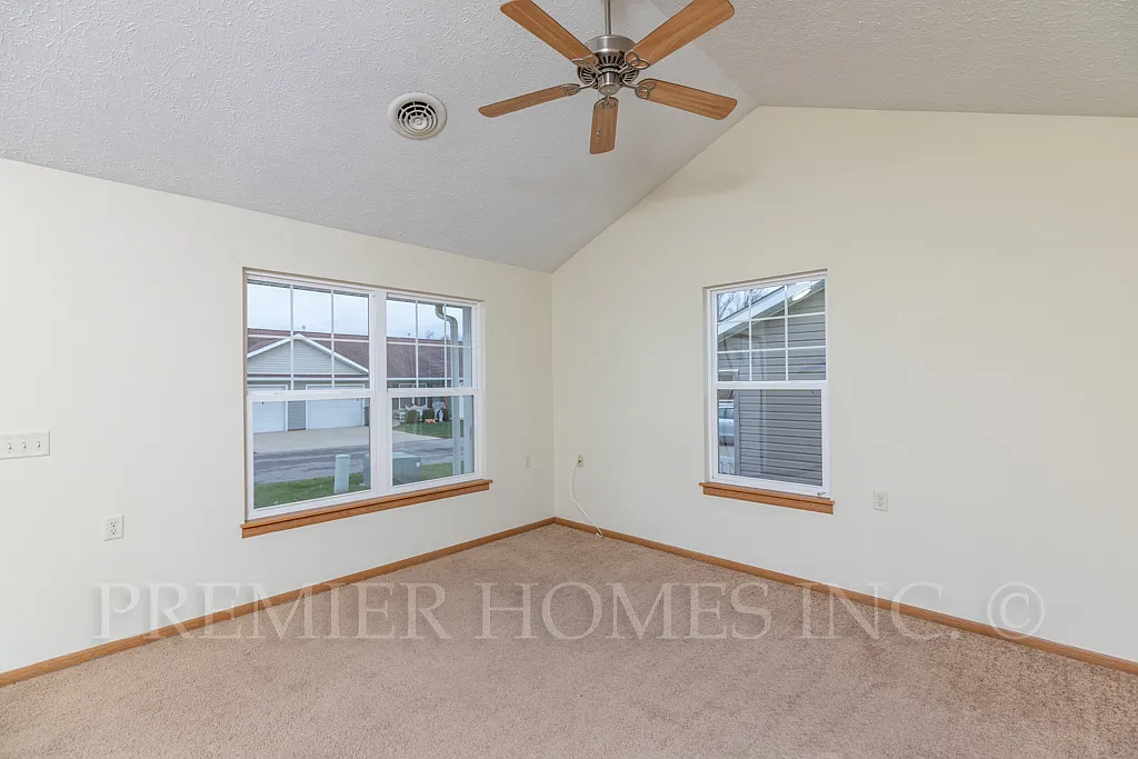 2 bed, 850 sqft, $1,295 — Photo 4