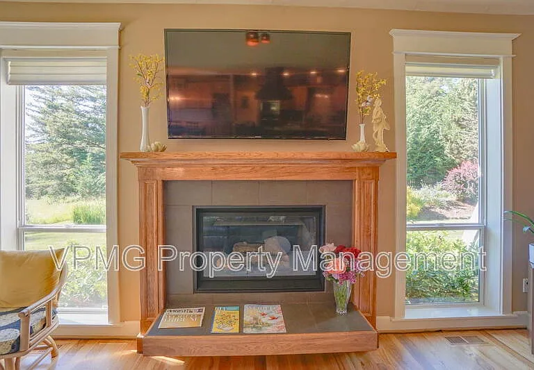 23517 NE 68th St — Photo 21