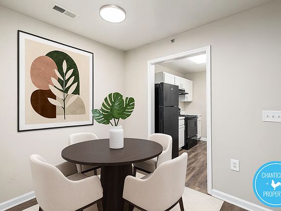 5th image of 1041 W Barton St #11458990
