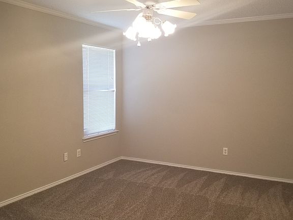 3rd image of 5927 Stone Meadow Ct