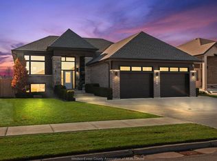 25 Woodland St, Kingsville, ON N9Y0B1