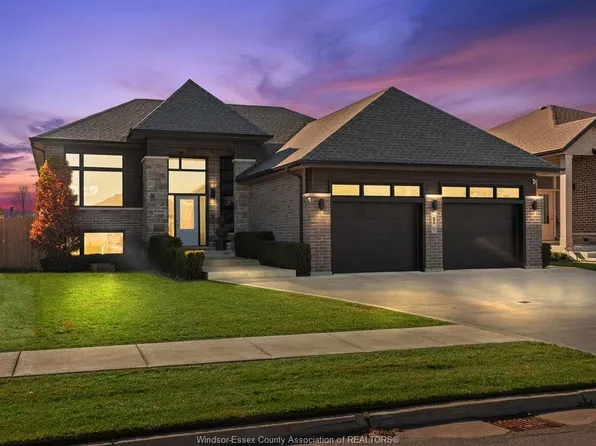 25 Woodland St, Kingsville, ON N9Y 0B1