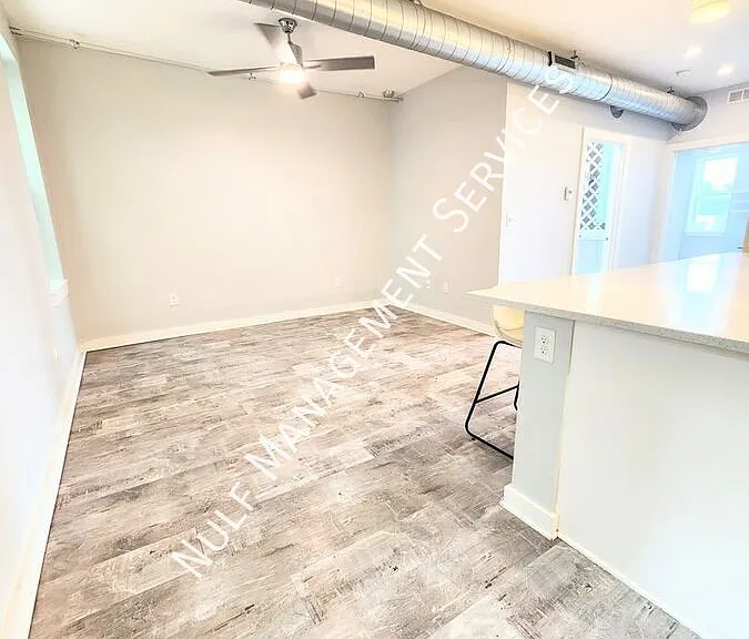 6026 Butler St #2 — Photo 2