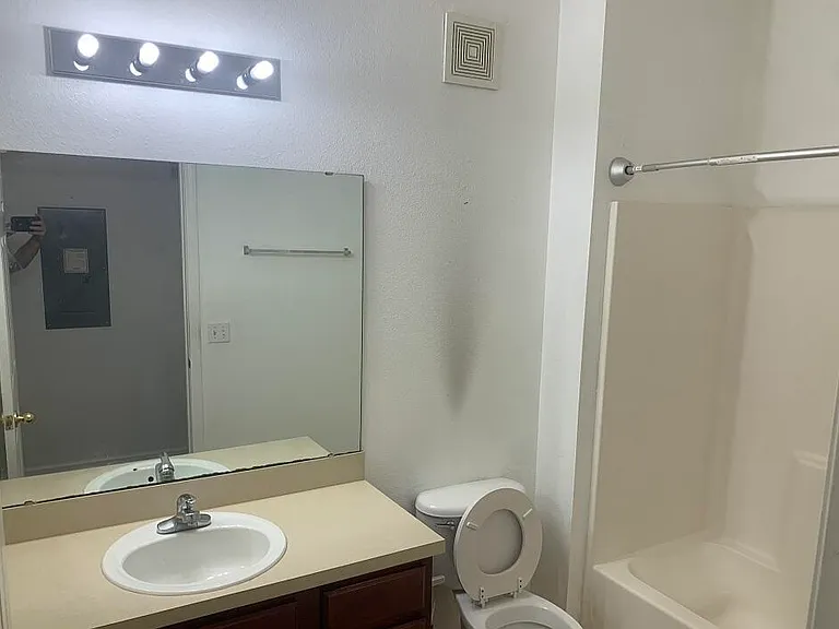 3631 Kirkpatrick Cir #6 — Photo 9