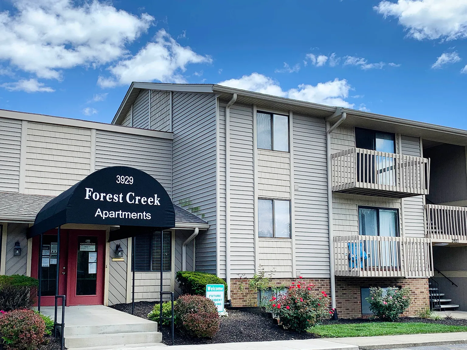 Forest Creek Apartments — Photo 3