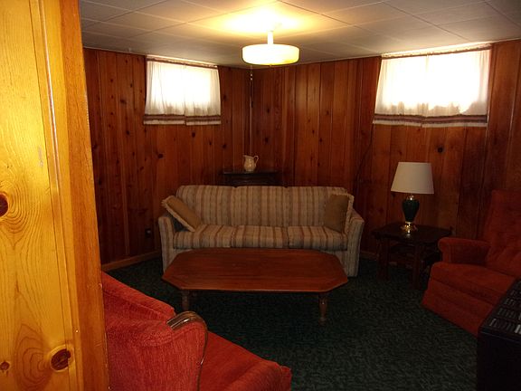 3rd image of 3510 Dey Ave