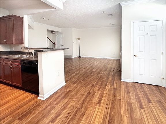 4th image of 203 Sonie Dr