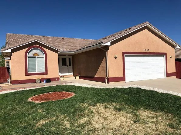 1619 Weatherby Ln, Pueblo, CO 81008