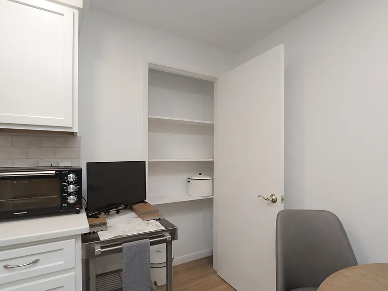 159 Redfern Dr #2 — Photo 10