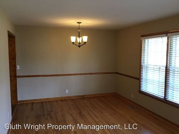 2nd image of 710 Minerva Dr