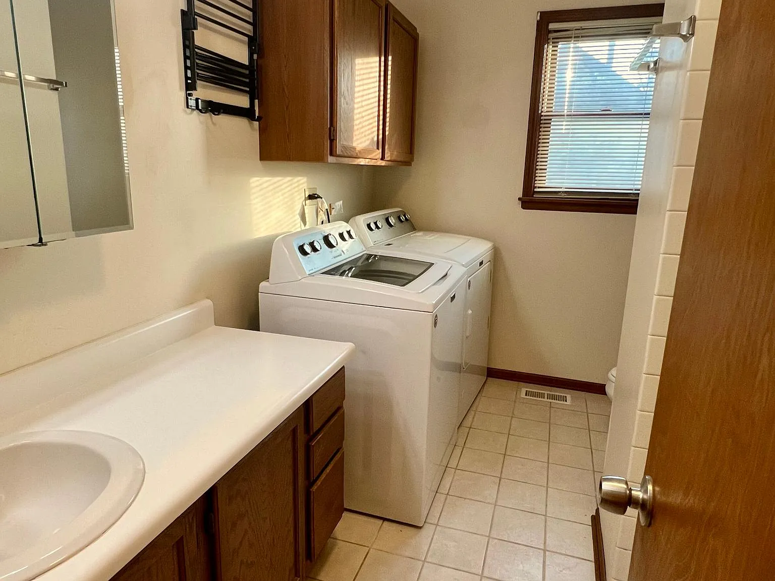 204 N Bothwell St — Photo 4