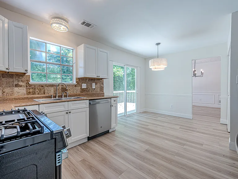 10310 Rillridge Ct — Photo 8