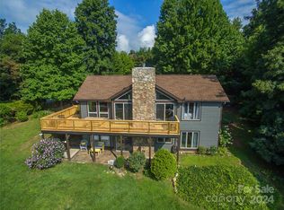 60 Songbird Ct, Hendersonville, NC 28792