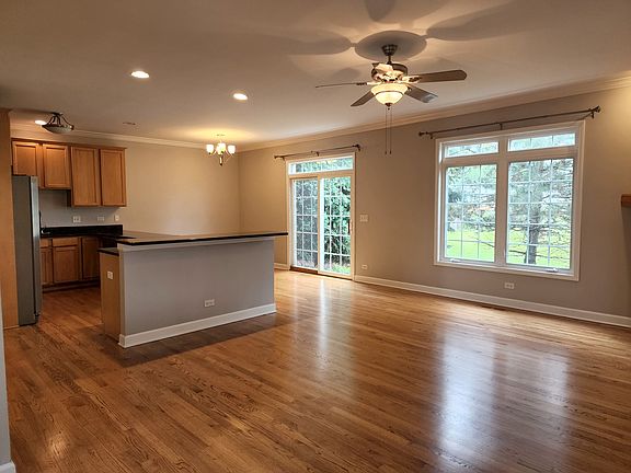 3rd image of 1450 E Katie Ln