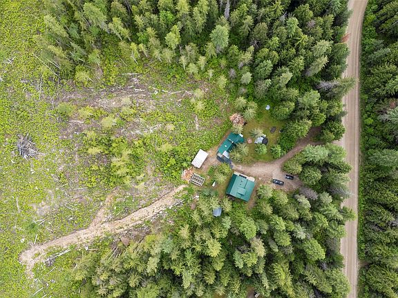 3rd image of 1598 Quast Rd