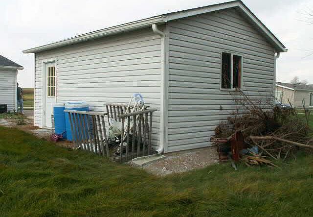 2nd image of 708 N Barbara Dr