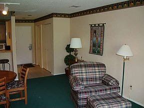 5th image of 5554 Golfview Ct