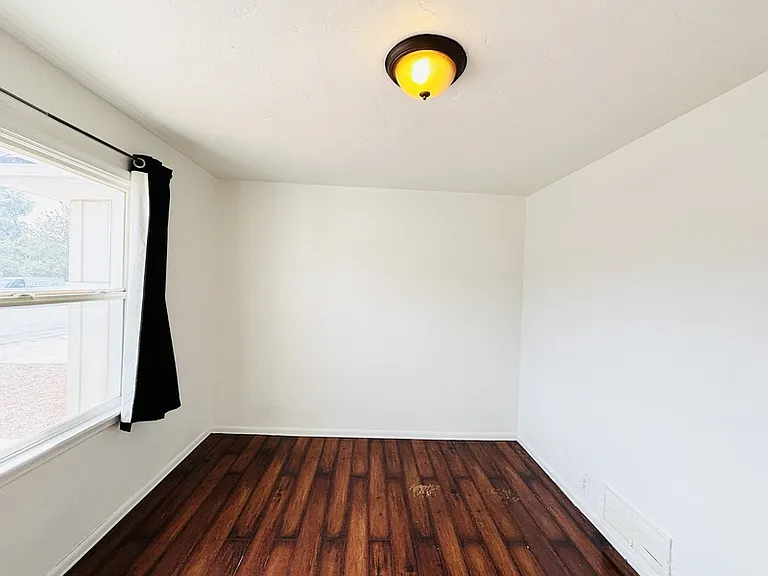 119 E Leslie Ave #2 — Photo 12