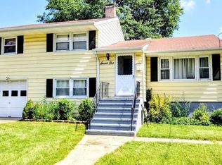 71 S Oak Ave, Fords, NJ 08863