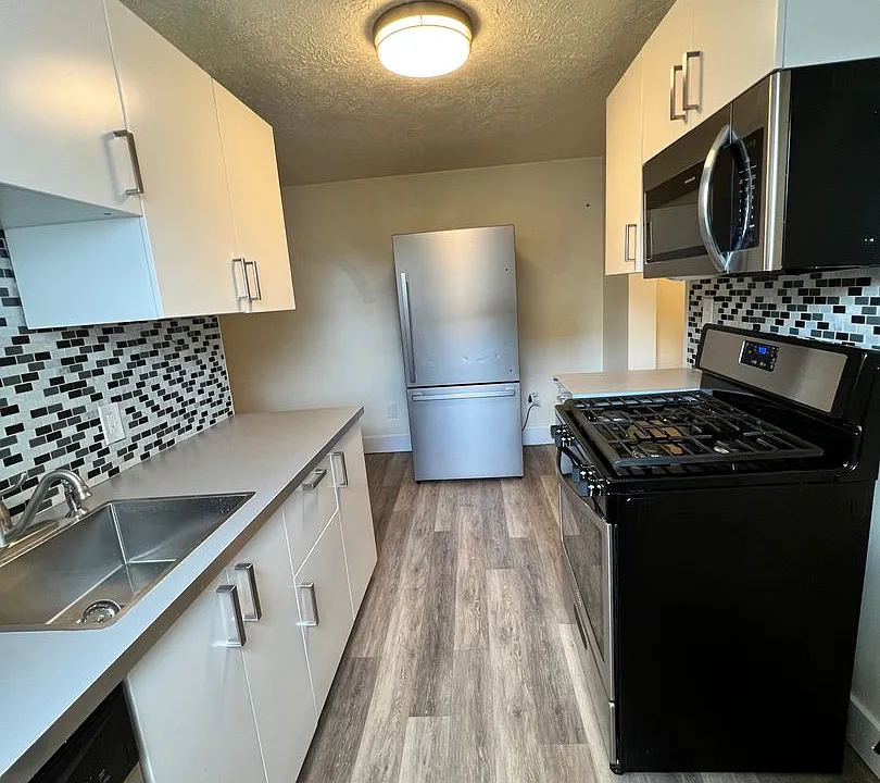 1408 Fernleaf