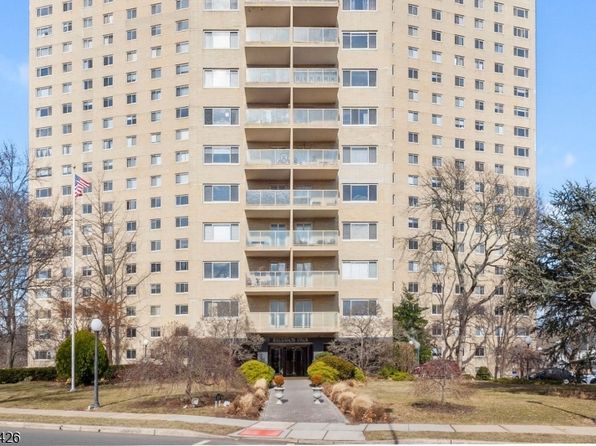 377 S Harrison St #9G, East Orange City, NJ 07018