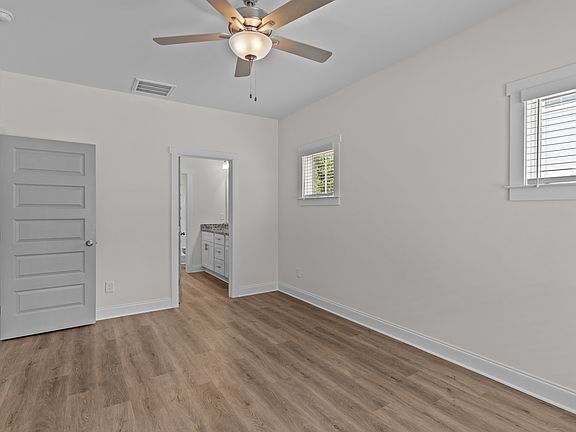 5th image of 214 Greenville Ave