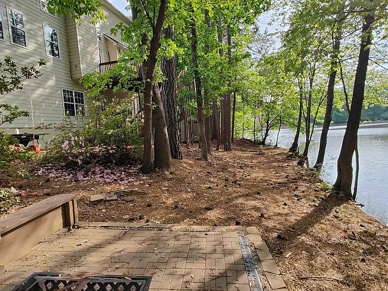 208 Creekway Ct — Photo 2