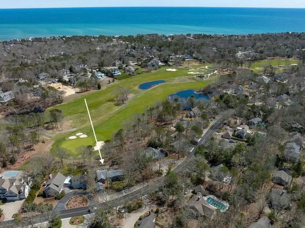 46 Glenneagle Dr, Mashpee, MA 02649