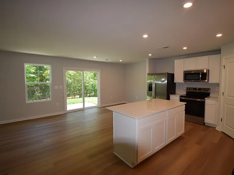 335 Horse Path Dr — Photo 11