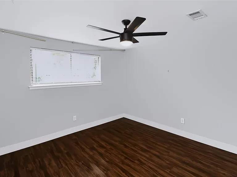 11930 Ashcroft Dr — Photo 27