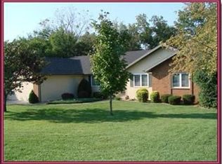 1241 W Vancouver Dr, Springfield, MO 65803