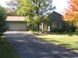 5555 Northwood Ct, Eau Claire, WI 54703