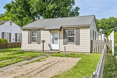521 Ford Rd — Photo 32