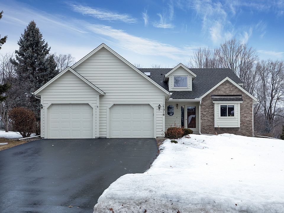 1st image of 1316 Forest Cir
