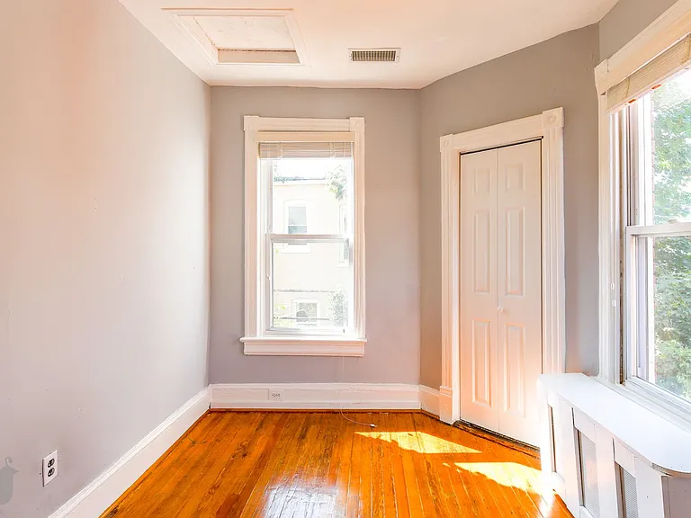 742 Harvard St NW — Photo 41
