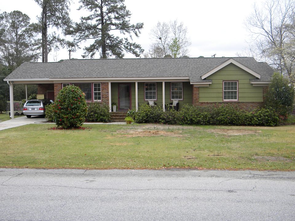 Lovely refreshed ranch close