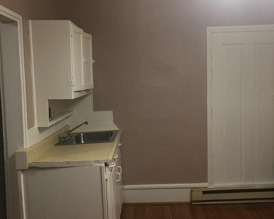 2nd image of 509 N High St APT 1