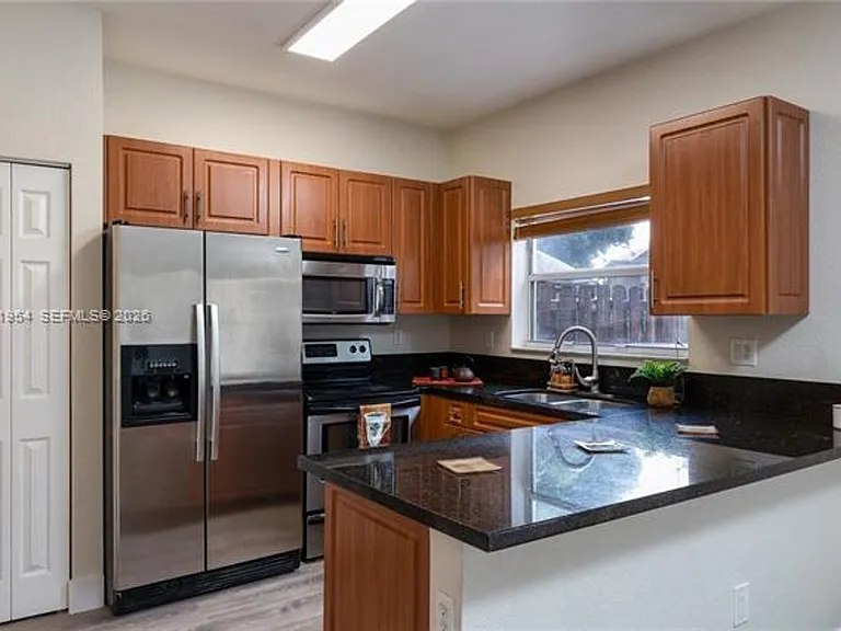 12722 SW 49th Ct #Townhouse 12722 — Photo 7